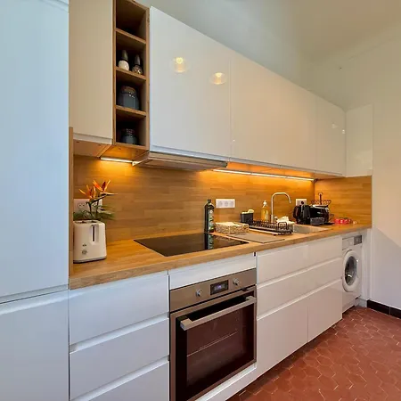 - Clim & Wifi - 10min Croisette Cannes